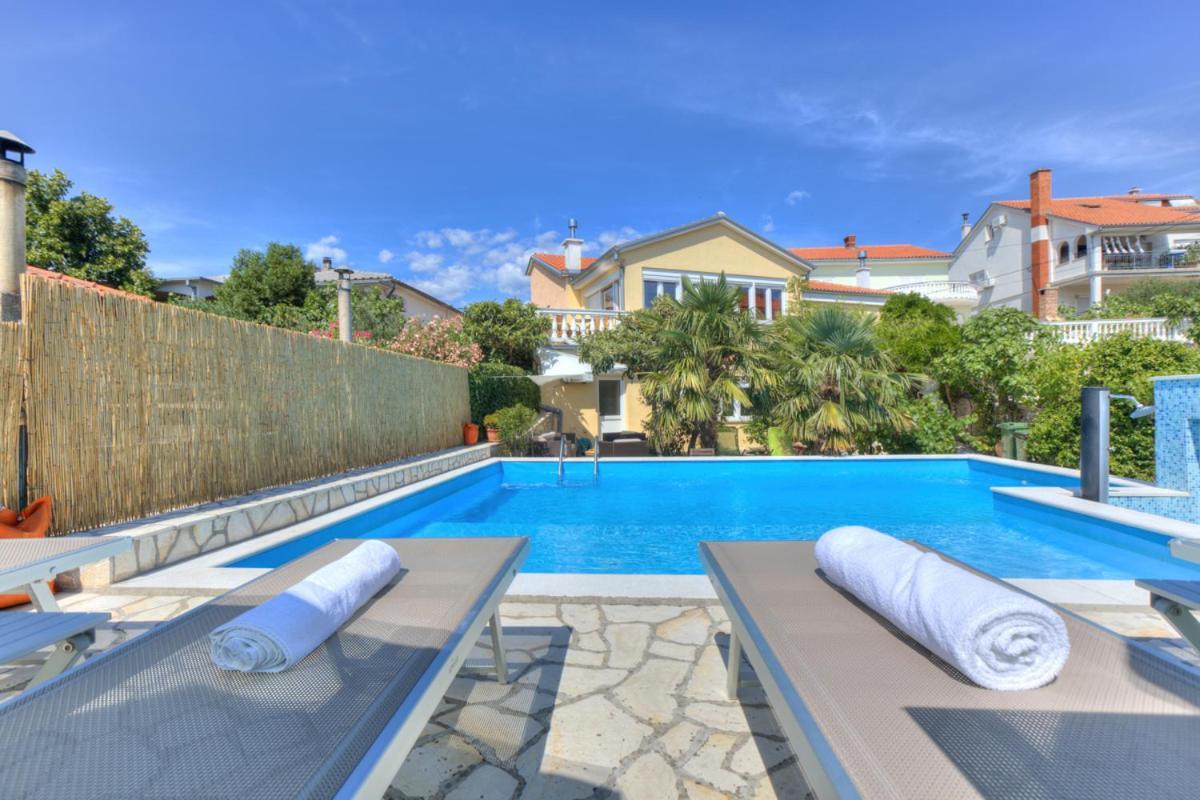 Villa Dalmare Novi Vinodolski Buitenkant foto